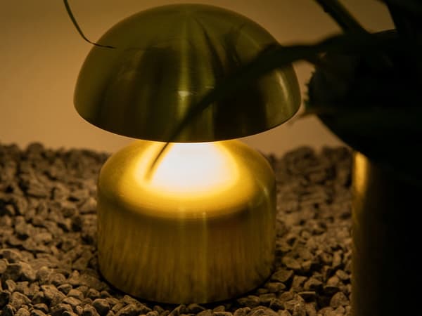 LED natlampe svampeform touch USB-C genopladelig guld/sølv 15 cm