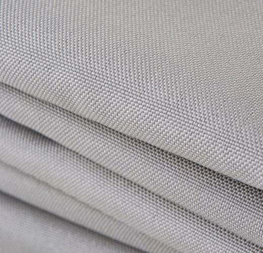 Solsejl trekantet 4x4x4 m grå polyester 120 g/m²