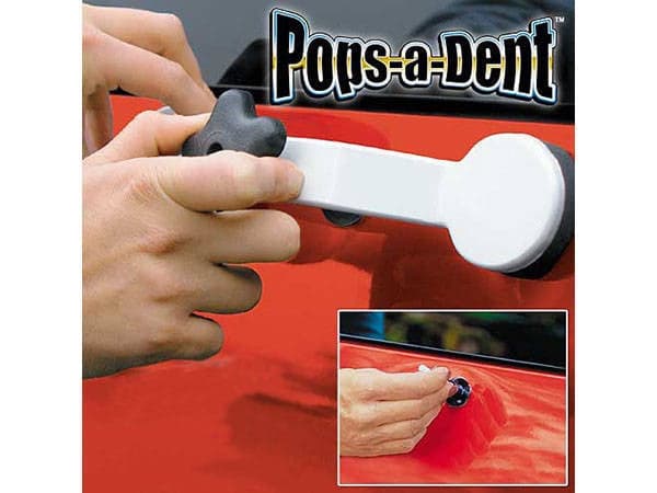 Pops-A-Dent kolhunpoistosarja autoon liimapistoolilla ja imukuppeilla