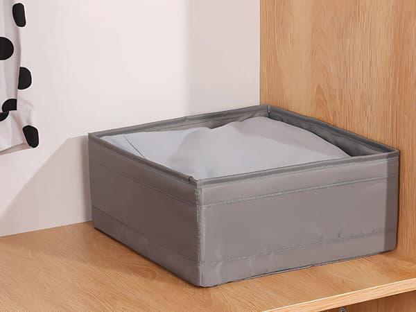Tekstiilisäilytin laatikkoon 28 x 28 x 10 cm polyesteri harmaa