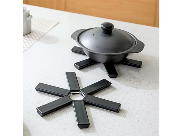 Sammenfoldeligt grydeunderlag 19 cm varmebestandigt 220°C, sort