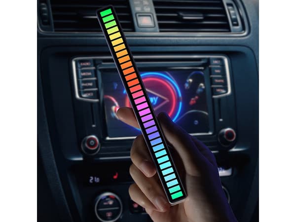 USB LED-lys RGB med musikstyring 18 indstillinger 32 LED sort med stativ