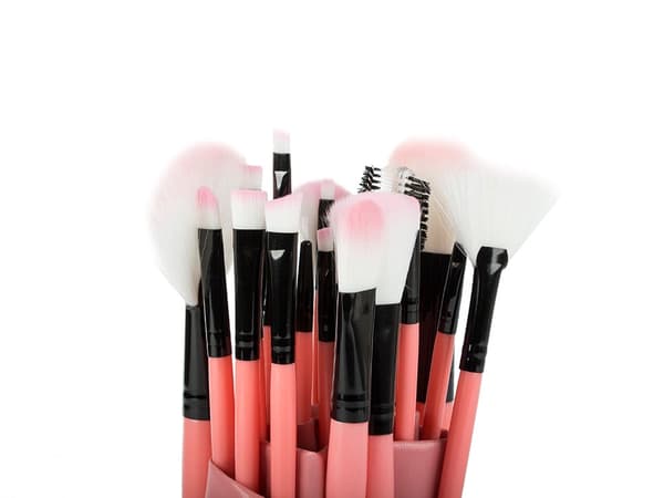 Makeuppenselsæt 24 dele syntetiske børster rosa/sort med etui