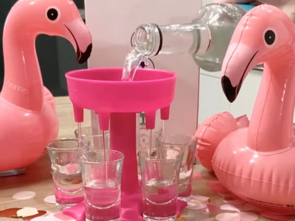 Dryckesdispenser med 6 shotglas 50 ml och hopfällbart stativ plast