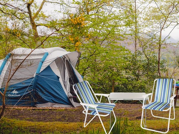 Sammenfoldelig campingstol med armlæn metalramme 75x51 cm