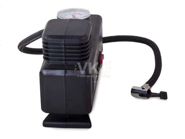 Luftkompressor 230V/12V 250 PSI med tryckmätare och 3 munstycken