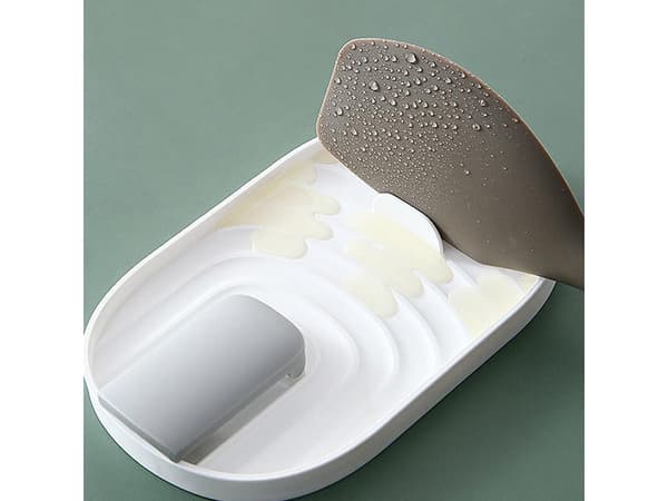Bestickställ och lockställ plast vit för 4 skedar 18 cm