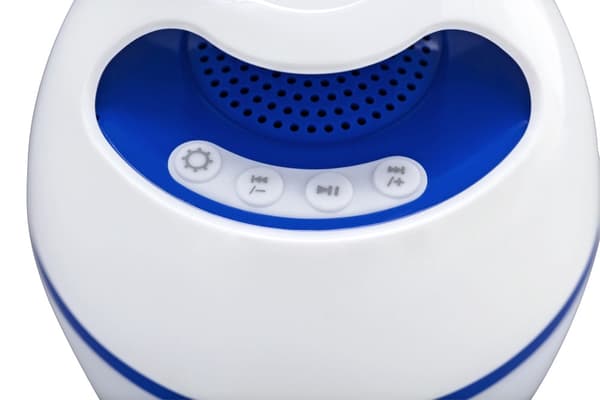 Kelluva Bluetooth-kaiutin LED-valolla 7 lägeä vesitiivis 6 h
