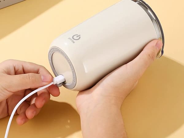 Självomrörande termosmugg 350 ml rostfritt stål IPX6 USB-C