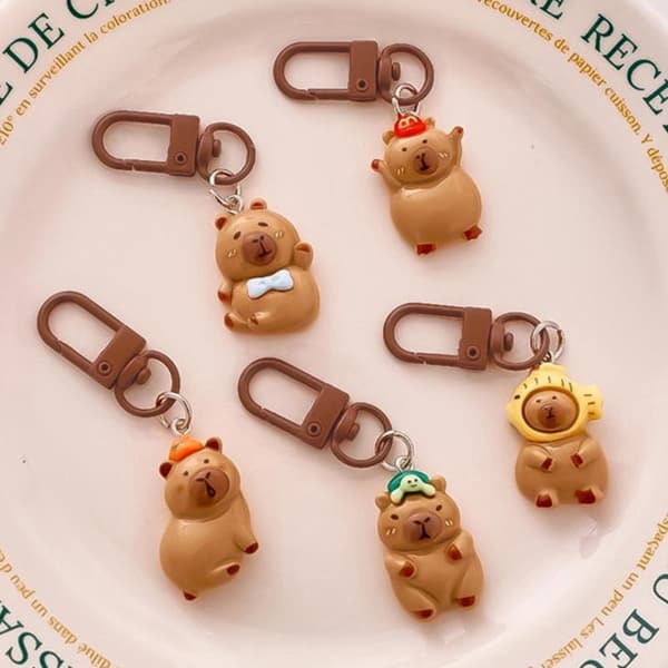 Mini-kapybara-avaimenperät 4 kpl 3 cm muovifiguurit
