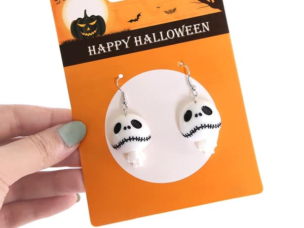 Halloween øreringe i plast 2-pak, vælg motiv (spøgelse/græskar/skelet)