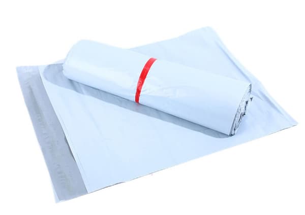 Forsendelsespose poly mailer 200 x 350 mm selvklæbende 100-pak neutral