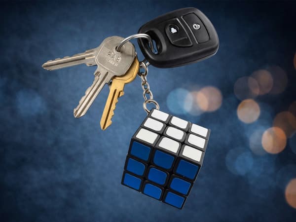 Rubiks kube nøglering mini 3x3 3 cm multicolor med metalnøglekæde