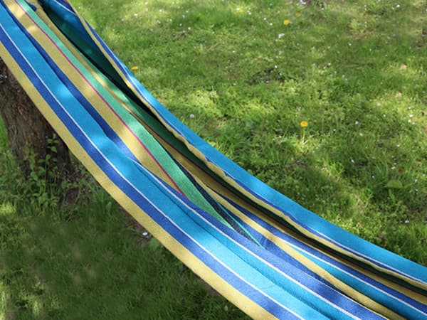 Hängmatta randig bomull/polyester 200x80 cm med bärväska och 2 rep