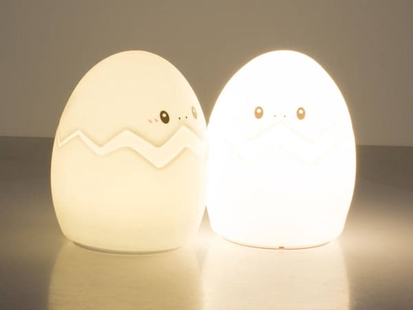 Natlampe til børn ægformet LED i silikone hvid 12,5x9,5x9 cm