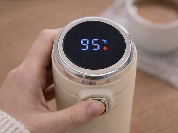 Termokrus 400 ml med LED-temperaturdisplay og tud creme SUS304