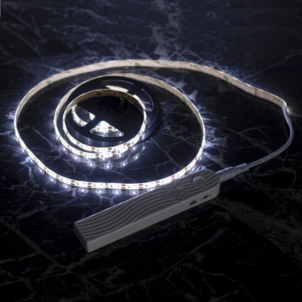 LED-list 2 m med rörelse- och skymningssensor kallvit, batteri/USB