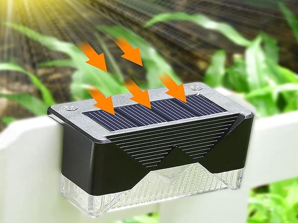Aurinkokennolla toimivat LED-puutarhavalot IP65 musta 8x5 cm 4-pack