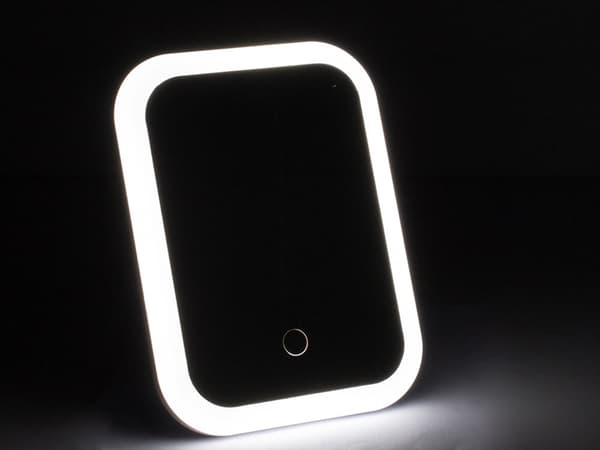 LED-makeupspejl 15 x 20 cm med touch og foldbart stativ USB/batteri