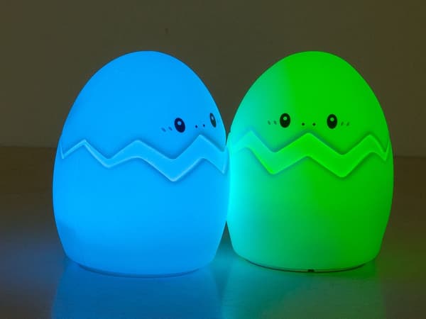 LED nattlampa silikon äggform RGB dimbar med fjärrkontroll USB vit