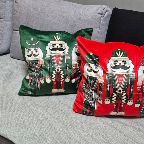 Kuddfodral plysch julmotiv nutcracker 40x40 cm polyester