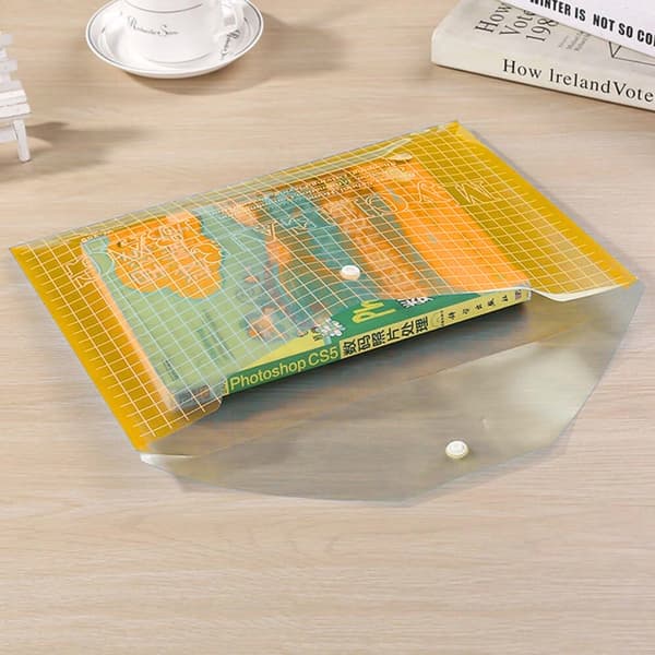 Dokumentmapp A4 med klickstängning gul semi-transparent PP 20-pack