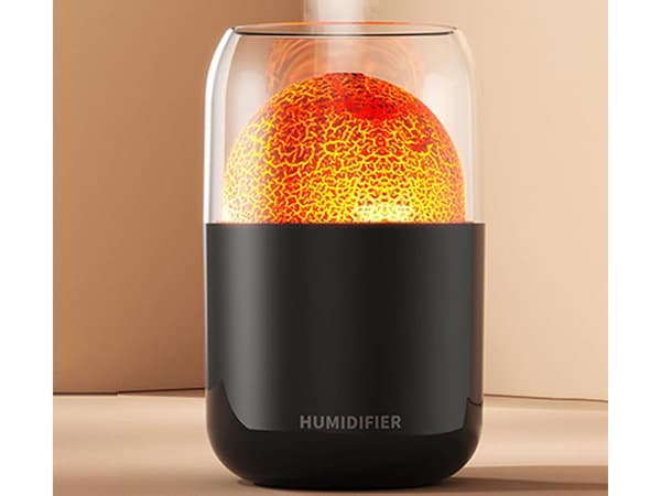 Ilmankostutin 300 ml aromaterapialla LED-valolla USB 14,5x8,5 cm