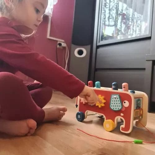 Aktivitetsleksak träelefant med kugghjul och labyrint, 2 hammare