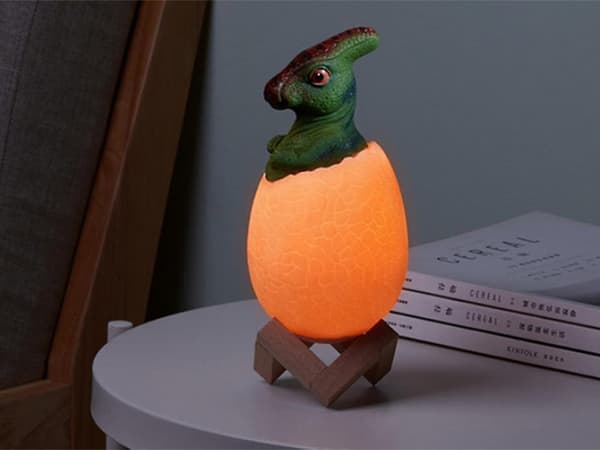 Dinosaurlampe RGB LED med træfod 7 farvelag inkl. strømkabel