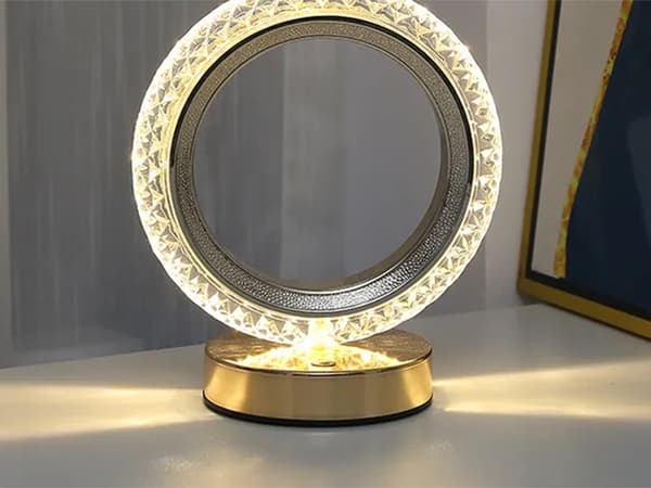 Månelampe RGB LED med touch og USB-C-opladning 18 cm