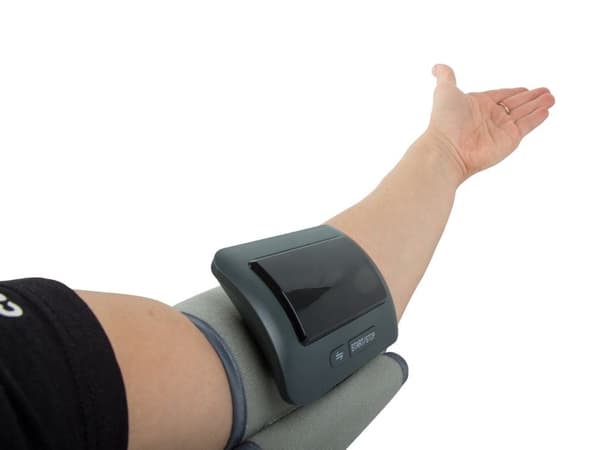 Automatisk blodtryksmåler overarm med pulsmåling LCD manchet 22–32