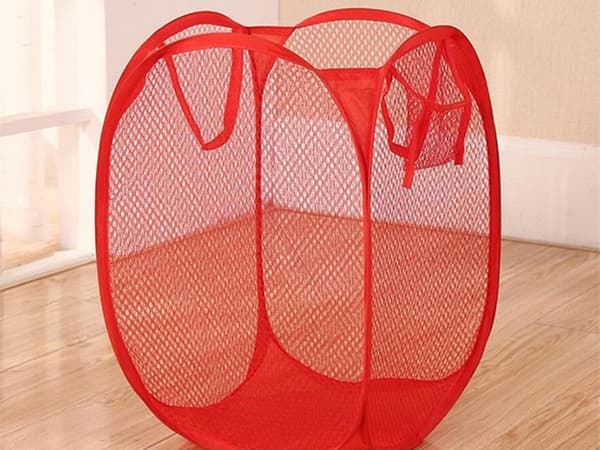 Sammenfoldelig vasketøjskurv i mesh 65 L rød 67x38x38 cm