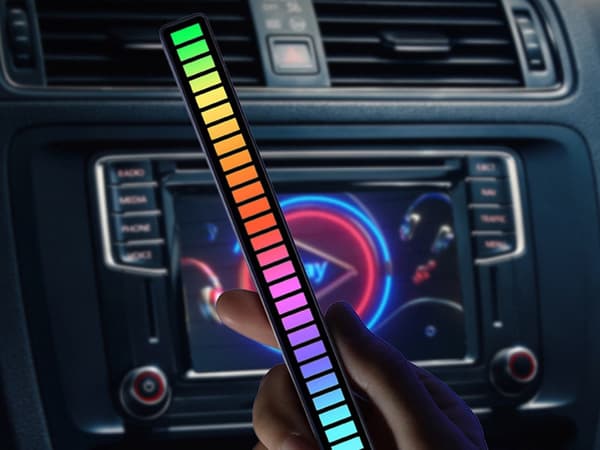 USB LED-lys RGB lydrespons 32 LED 18 tilstande genopladelig hvid