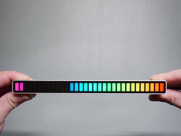 USB LED-lys RGB lydrespons 32 LED 18 tilstande genopladelig hvid