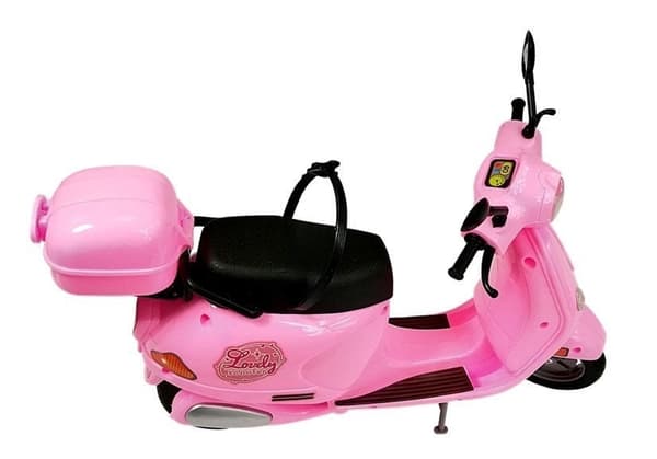 Docka 27 cm med scooter 27 cm och hjälm, öppningsbar trunk