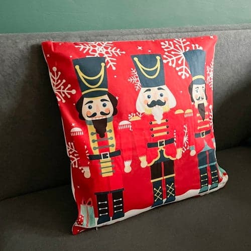Kuddfodral jul Nötknäppare 45x45 cm polyester med dragkedja