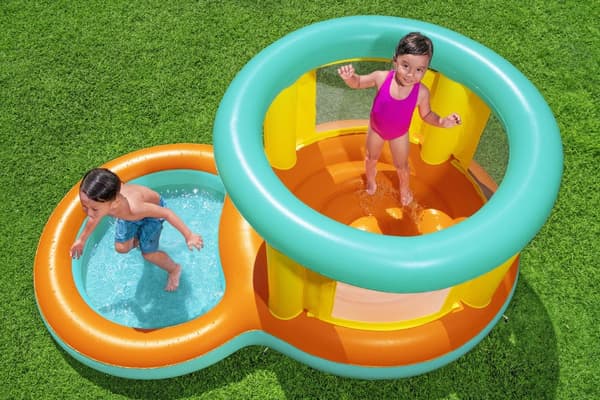 Oppustelig trampolin til børn 3-6 år 239x149x102 cm max 27 kg