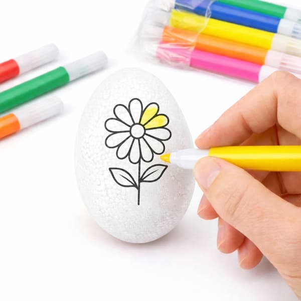 Styrofoamägg pysselset 6-pack med hönsdesign + 6 färgmarkörer