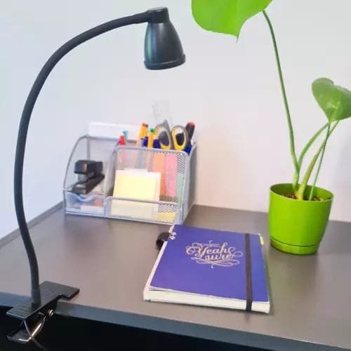 Skrivebordslampe med klemme LED 3 lysfarver 10 niveauer USB 5W