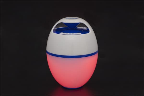 Kelluva Bluetooth-kaiutin LED-valolla 7 lägeä vesitiivis 6 h
