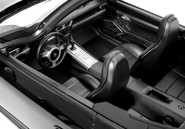 Fjernstyret Porsche 911 Carrera S 1:12 sort med LED-lys 9 km/h