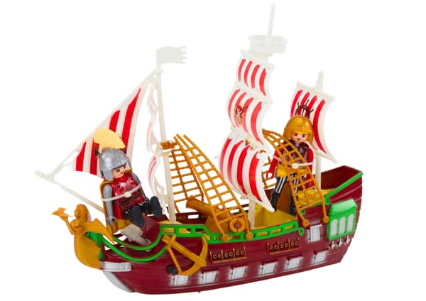 Romersk legetøjsskib 28 cm med lys/lyd, figurer, katapult & palmer