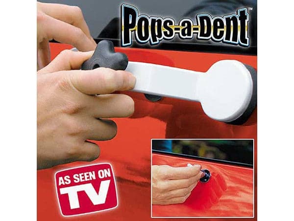 Pops-A-Dent kolhunpoistosarja autoon liimapistoolilla ja imukuppeilla
