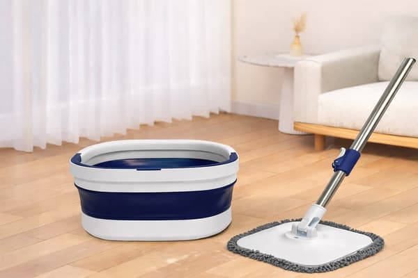 360° roterende moppe med spand, teleskopskaft 130 cm, 2 mikrofiberklude