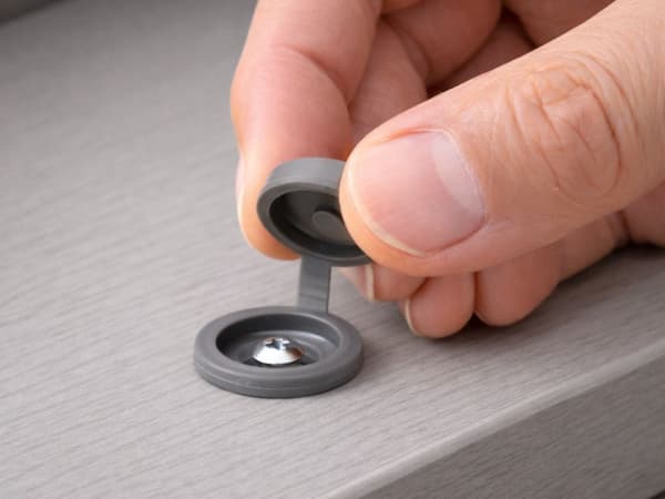 Skruvskydd täckpluggar plast mörkgrå 13 mm 100-pack