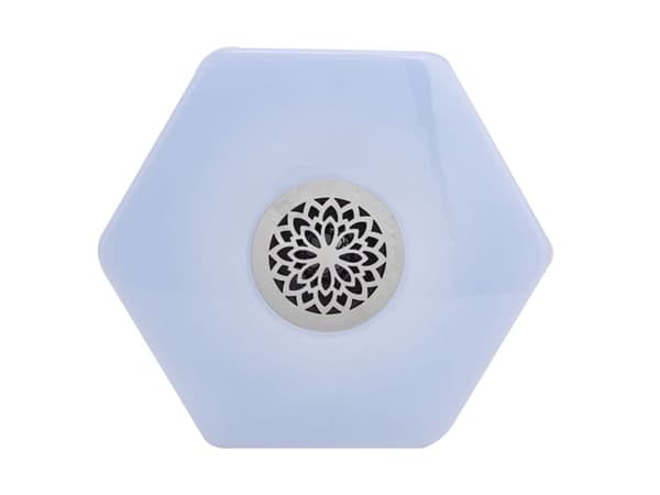 E27 RGBW LED-lamppu Bluetooth-kaiuttimella 13 väriä, sis. kaukosäädin