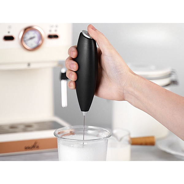 Mjölkskummare batteridriven med ställ 24 cm svart