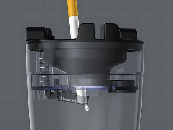 Askebæger til bil 13x6 cm med cigaretslukker og holder sort