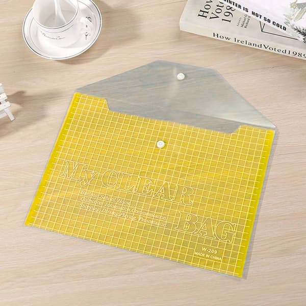 Dokumentmapp A4 med klickstängning gul semi-transparent PP 20-pack