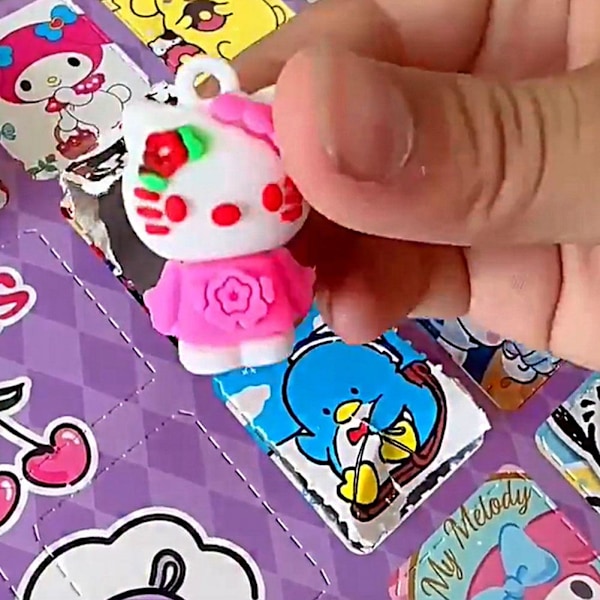 40-håls Sanrio Poke Fun Hängande Smycke Barnens Dag Pojke Och Flicka Grottan